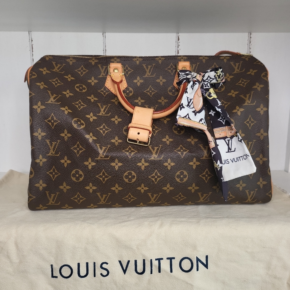 AUTHENTIC Louis Vuitton Speedy 40